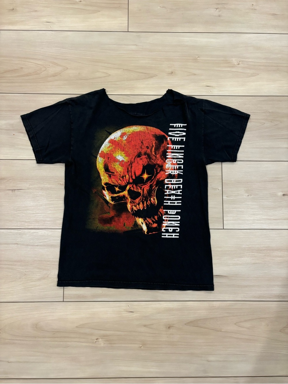 Five Finger Death Punch Skull grunge goth women’s distressed cut band tee